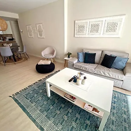 Vanian Gardens Ocean's Eleven Apartment *